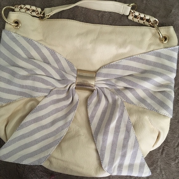 Deux Lux Heidi Girl Bow Hobo - Picture 1 of 8